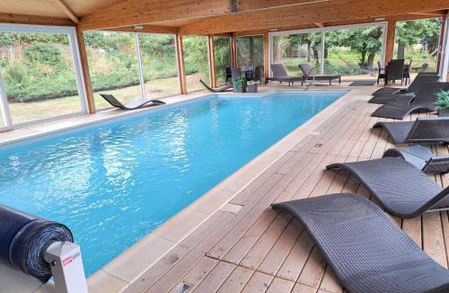 Kindwiller Apartment | Holiday Farm by Red River with Indoor Pool