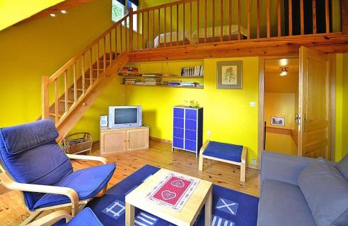 Kindwiller Apartment | Holiday Farm by Red River with Indoor Pool