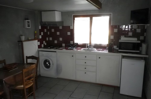 Saint-Eloy-la-Glaciere House | Holiday Home "Gîte Champêtre, All Comforts" with Wi-Fi
