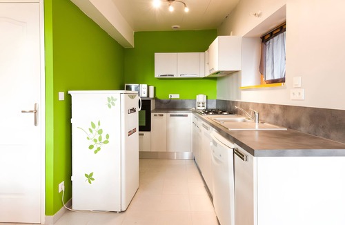 Saint-Romain-les-Atheux House | Holiday Home 'Gîte Du Pré Charmant' with Private Garden and Wi-Fi