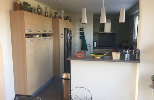 Saint-Pee-sur-Nivelle House | Holiday Home 'Grande Maison Piscine 6 Chambres' with Mountain View, Pool and Wi-Fi