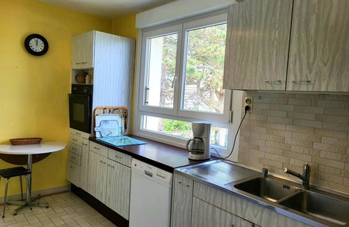 Saint-Germain-sur-Ay House | Holiday Home 'Maison De Bord De Mer Alizée' with Private Terrace, Private Garden and Wi-Fi