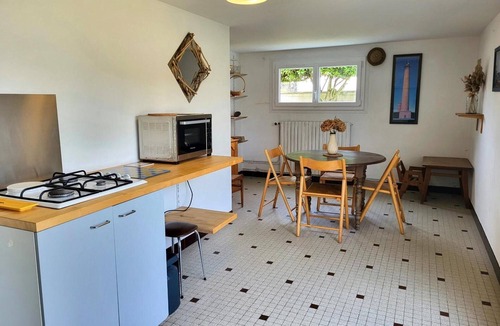 Saint-Germain-sur-Ay House | Holiday Home 'Maison De Bord De Mer Alizée' with Private Terrace, Private Garden and Wi-Fi