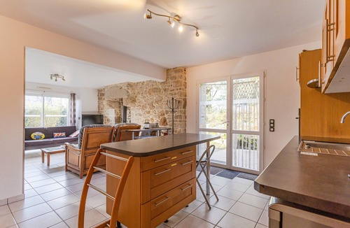 Baden House | Holiday Home 'A La Ferme Du Cosquer' – Tourisme Handicap Label, Private Garden & Wi-Fi