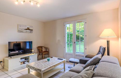 Bono House | Holiday Home Ar Mimoza by Interhome