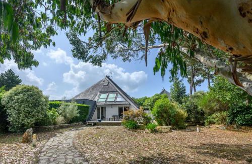 Saint-Philibert House | Holiday Home Bisquine by Interhome