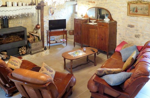 Saint-Chamarand House | Holiday Home Durand by Interhome