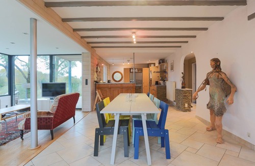 Guimaec House | Holiday Home 'Entre Terre Et Mer' with Private Terrace, Private Garden and Wi-Fi