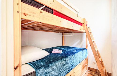 Le Chateau House | Holiday Home Les Coraux-16 by Interhome