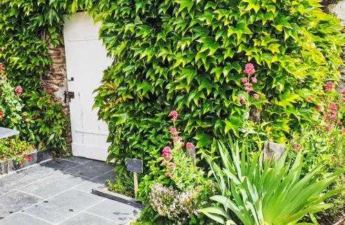 Champtoce-sur-Loire House | Holiday Home Les Goganes by Interhome