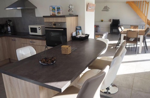 Portbail House | Holiday Home Le Bois aux Ecureuils - Eichhörnchenwald by Interhome