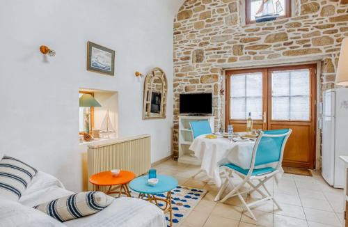 Saint-Pierre-Quiberon House | Holiday Home La Belle Océane by Interhome