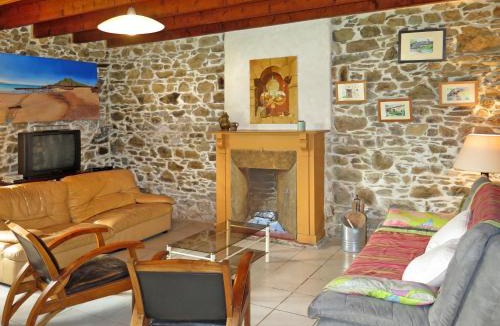 Plouha House | Holiday Home Gîte des Oiseaux by Interhome