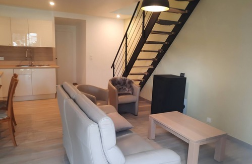 Bourseul House | Holiday Home 'Gite Les Copains - L'autre' with Private Terrace, Private Garden and Wi-Fi