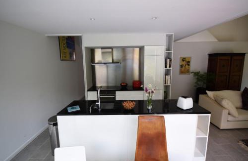 Boissieres House | Holiday Home in Boissières with Private Pool