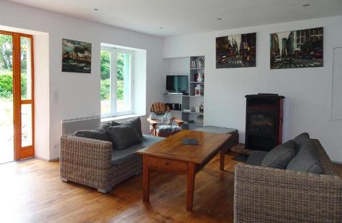 Kerfany-les-Pins House | Holiday Home in Moëlan near Kerfany Beach