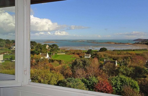Trebeurden House | Holiday Home in Trébeurden with Sea View