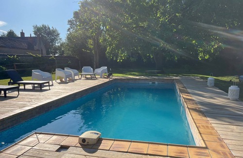 Parce-sur-Sarthe House | Holiday Home 'La Béchetière' with Private Pool, Private Terrace and Wi-Fi