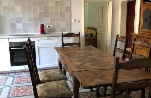 Chambonas Apartment | Holiday Home 'La Chapelle Shared Pool' with Mountain View, Wi-Fi, and Air Conditioning