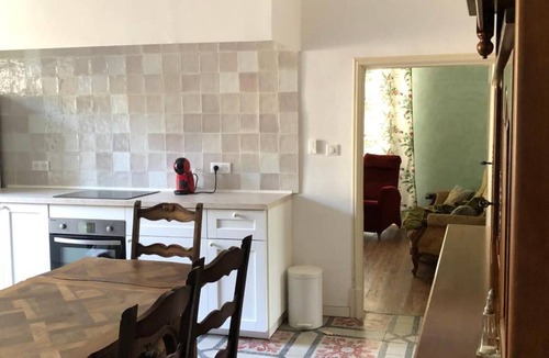 Chambonas Apartment | Holiday Home 'La Chapelle Shared Pool' with Mountain View, Wi-Fi, and Air Conditioning