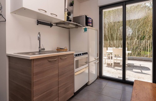 Brech House | Holiday Home 'La Maison De Toulbadeu' with Private Terrace and Private Garden
