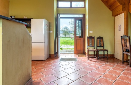 La Chapelle-Caro House | Holiday Home 'Le Crévy - Pavilion - 12 Pers' with Private Terrace, Private Garden and Wi-Fi