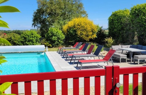 Planguenoual House | Holiday Home 'Le Clos Du Verdelet À Planguenoual' with Sea View, Private Pool and Wi-Fi