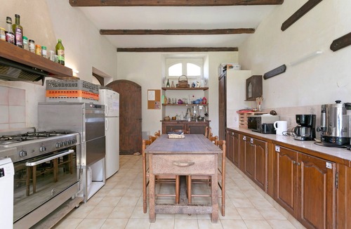 Tredarzec House | Holiday Home 'Le Grand Logis' with Private Garden and Wi-Fi