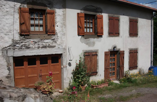 Blanzac House | Holiday Home “Le Paillassou” with Mountain View and Wi-Fi