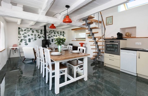 Beganne House | Holiday Home 'Le Petit Brécéan' with Heated Swim Spa