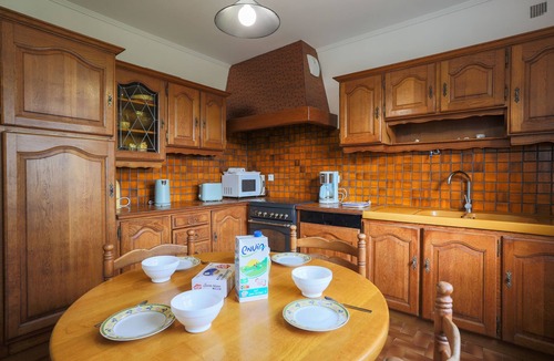 Locquirec House | Holiday Home 'Les Camelias' with Sea View, Private Terrace and Balcony