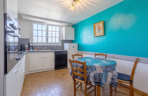Trevignon House | Holiday Home 'Nicole Face Mer' with Sea View, Private Terrace and Wi-Fi