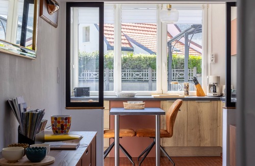 Tregastel House | Holiday Home 'Petite Maison Cosy' with Private Terrace and Wi-Fi