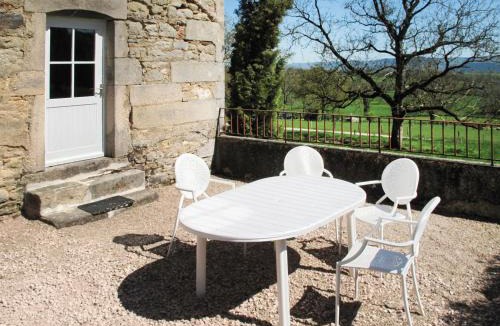 La Grande-Verriere House | Holiday Home Premier gîte de Bouton by Interhome