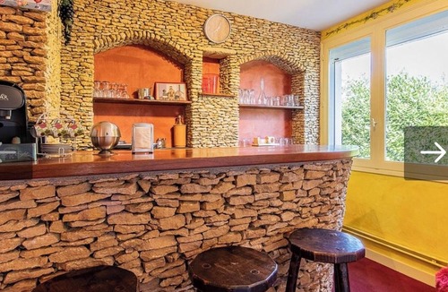 Paray-le-Monial House | Holiday Home 'Proprit Haut De Gamme Le Clos' with Private Terrace, Private Garden and Wi-Fi