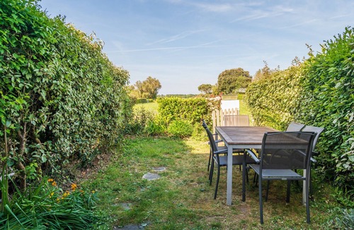 Larmor-Baden House | Holiday Home 'Résidence An Avel' with Sea View and Private Garden