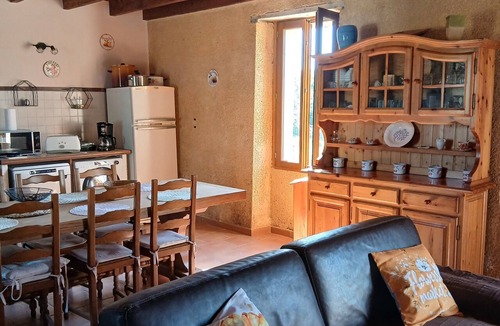 Moulinet House | Holiday Home: Spacious House with Private Pool, Unique Cabin, Terrace & Wi-Fi