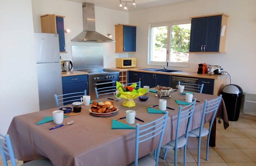 Courry House | Holiday villa in Courry, Cévennes, view, heated pool, pets admitted