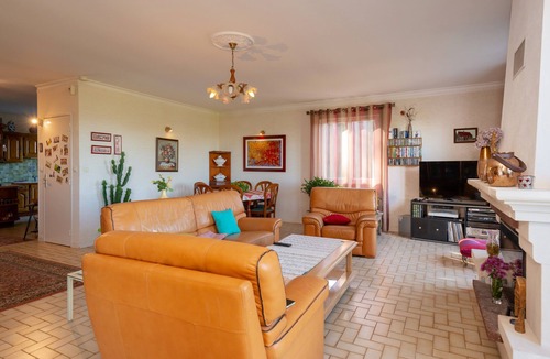Verthemex Villa | Holiday Villa "Maison dans un parc de verdure" with Mountain View, Wi-Fi & Terrace
