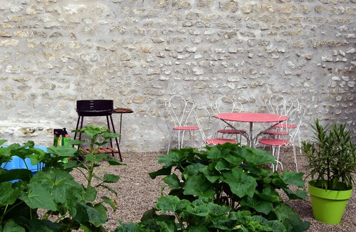 Pouilly-sur-Loire Apartment | Holidays in Pouilly/Loire overlooking the Loire and the vineyards classified 2 stars