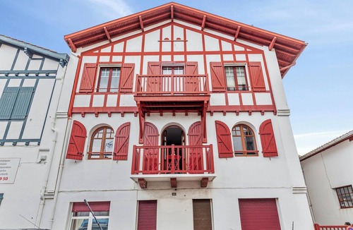 Saint-Jean-de-Luz Apartment | Homerez - Apt. Saint-Jean-de-Luz