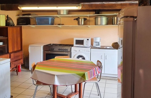 Saint-Goueno House | Homerez - Charming House in Le Mené, piano & garden