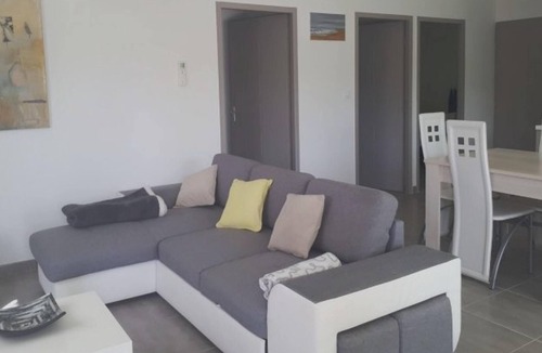 Saint-Paul-le-Jeune House | Homerez - House for 6 ppl. with shared pool and terrace at Saint-Paul-le-Jeune