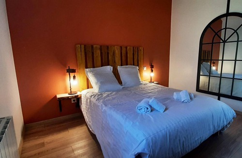 Isigny-sur-Mer House | Homerez - House in Isigny-sur-Mer
