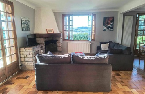 Langogne House | Homerez - House in Langogne, mountain view