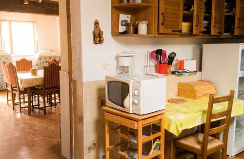 Loire - Vignobles et Nohain House | Homerez - House Saint-Père, fireplace