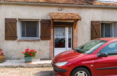Loire - Vignobles et Nohain House | Homerez - House Saint-Père, fireplace