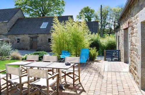 Louargat House | Homerez - Nice house with garden and terrace & Wifi