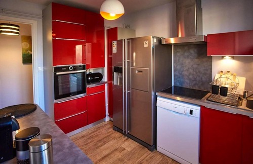 Nevers Apartment | Homerez - Spacious Apartment in Nevers with Balcony and Parking