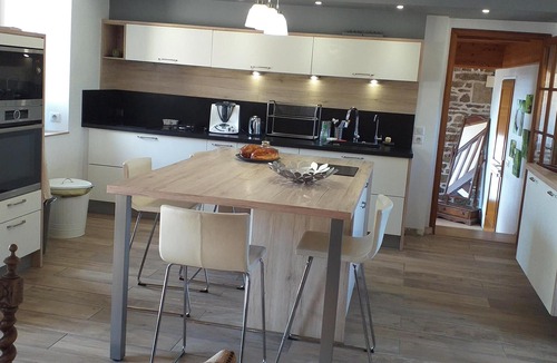 Plougonven House | Homerez - Spacious House in Plougonven with Hot Tubs and Garden